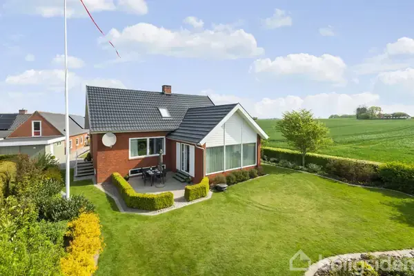 Villa på Strandvejen 128, 8300 Odder