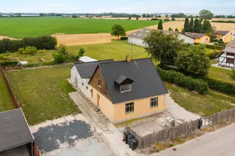 Villa på Bygaden 9, Nagelsti, 4800 Nykøbing F