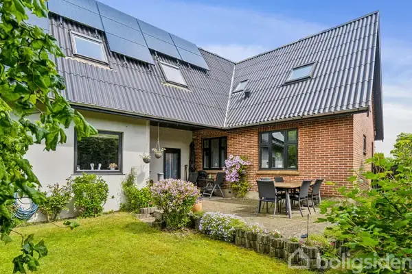 Villa på Søndergade 4, 7250 Hejnsvig