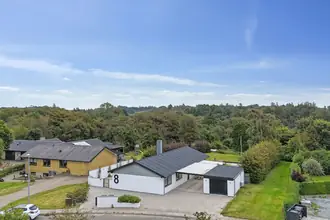 Villa på Korshøjvænget 8, Bjergby, 9800 Hjørring