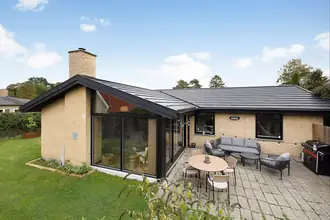 Villa på Sauntevænget 2, 3100 Hornbæk