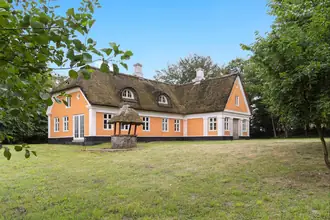 Landejendom på Donstedvej 83, 9330 Dronninglund