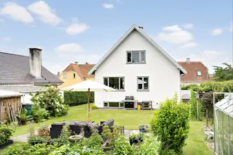Villa på Kæmpesvej 9, 3600 Frederikssund