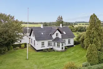 Landejendom på Farstrupvej 95, 5471 Søndersø