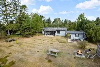 Fritidshus på Hegnsvej 17, Overby Lyng, 4583 Sjællands Odde