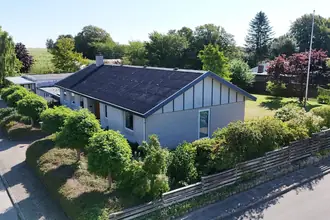 Villa på Anlægsvej 4, Kielstrup, 9500 Hobro