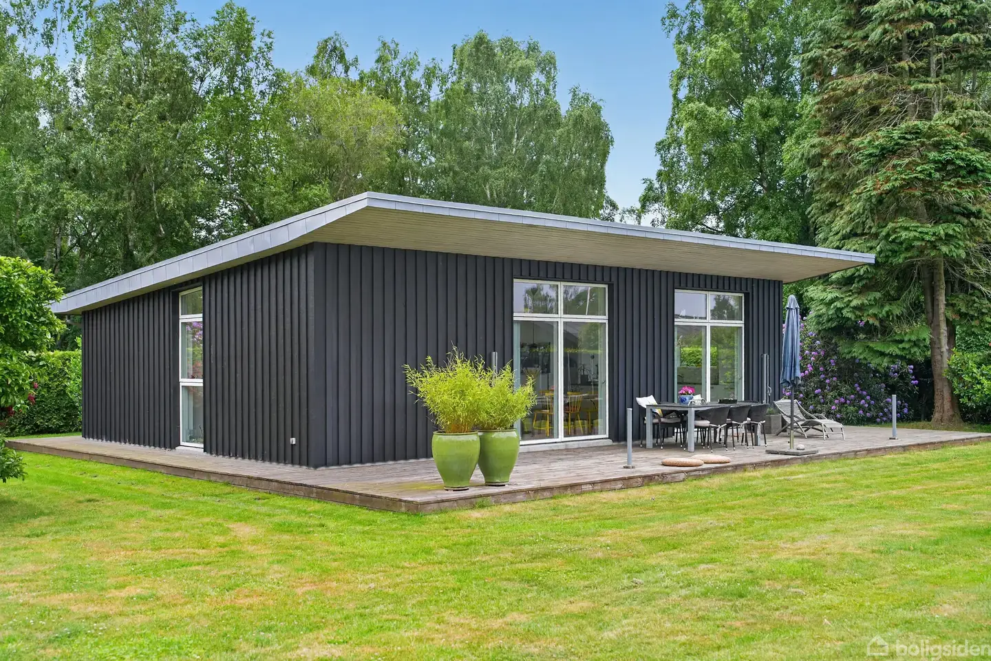 Moderne helårsisoleret sommerhus kun 300 m fra stranden