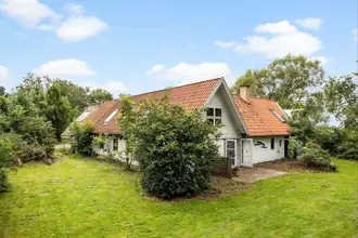 Landejendom på Røgeskovvej 1, Røgeskov, 4250 Fuglebjerg