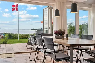 Villa på Ny Vordingborgvej 18, Gl Kalvehave, 4771 Kalvehave