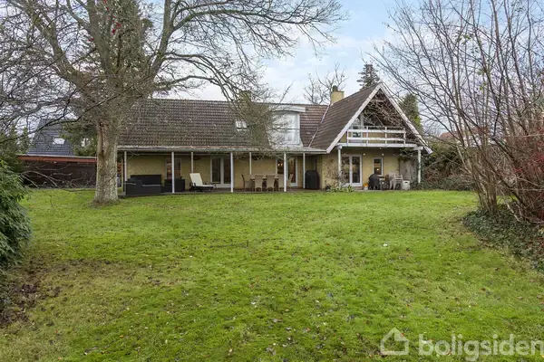 Villa på Slåenbakken 17, 3460 Birkerød