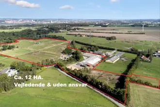 Landejendom på Tebbestrupvej 175, Værum, 8940 Randers SV