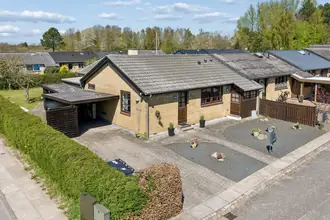 Rækkehus på Skrænten 13, Næsby, 5270 Odense N