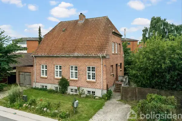 Villa på Østre Allé 4, 4900 Nakskov