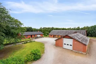 Landejendom på Skivevej 114, 8800 Viborg