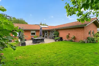 Villa på Søren Nielsens Vej 5, Bjerre, 8783 Hornsyld