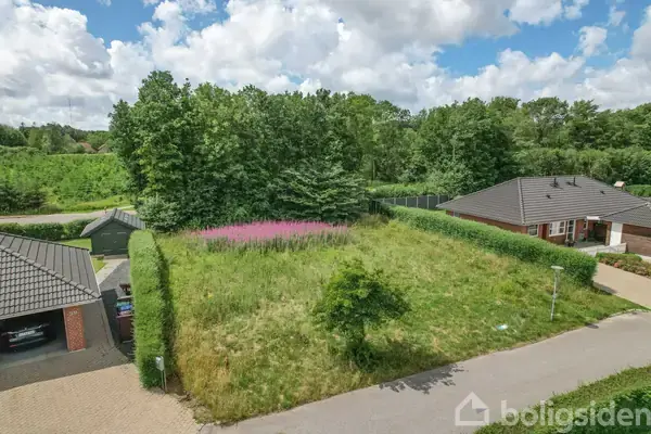 Helårsgrund på Egebakken 41, 6705 Esbjerg Ø