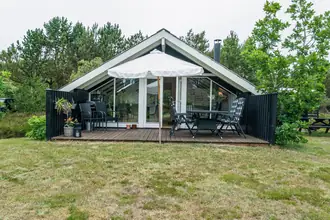 Fritidshus på Solbærvej 11, Knasborg, 9982 Ålbæk