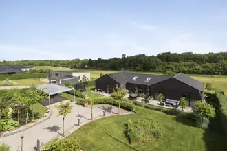 Villa på Under Rødtjørnen 14, Halgårde, 7500 Holstebro