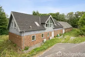 Landejendom på Løvelbrovej 21, 8830 Tjele