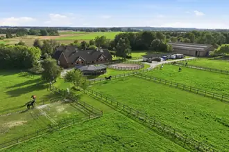 Landejendom på Roskildevej 70, 3400 Hillerød