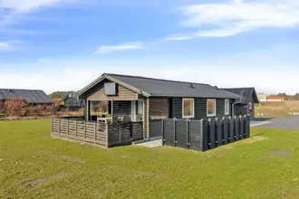 Fritidshus på Helledievej 183, Lyngby, 9480 Løkken