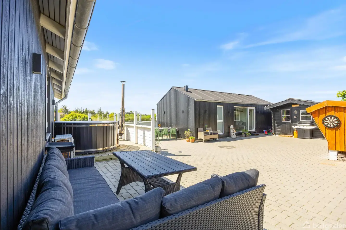 Charmerende sommerhus på stor naturgrund! - View 5