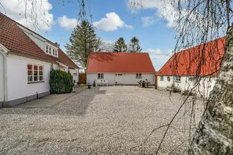 Landejendom på Ringstedvej 468, 4632 Bjæverskov