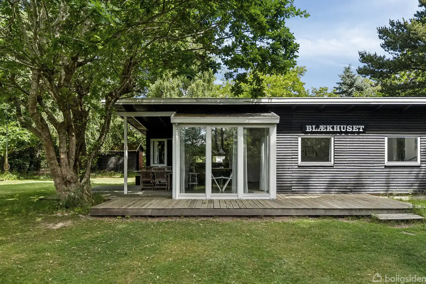 ÆGTE SOMMERHUS CHARME 400 METER FRA STRANDEN