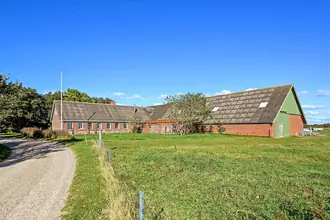 Landejendom på Bækbyvej 7, Skalstrup, 7570 Vemb