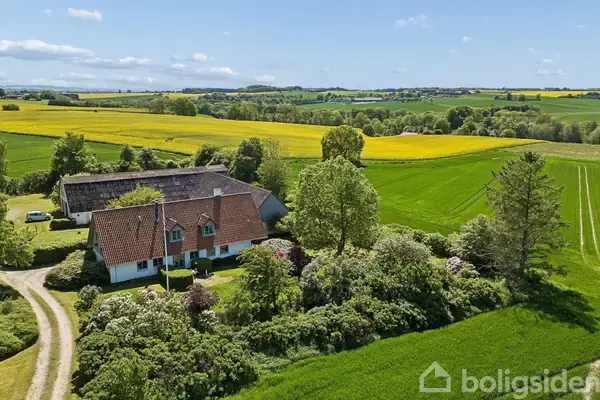 Villa på Bakkevej 2, 8471 Sabro