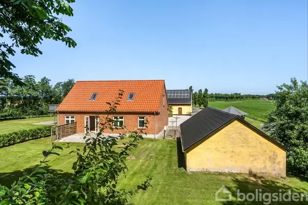 Landejendom på Romlundvej 49A, 8831 Løgstrup