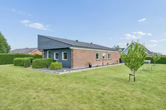 Villa på Skovduevej 24, Asferg, 8990 Fårup