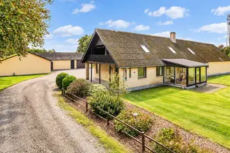 Landejendom på Nymøllevej 151, Farstrup, 9240 Nibe