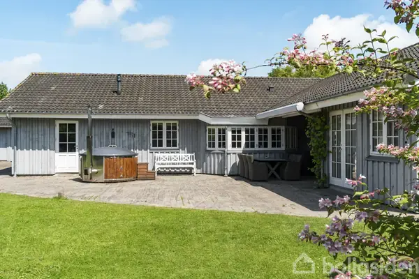 Fritidsbolig på Ligustervej 24, 4873 Væggerløse