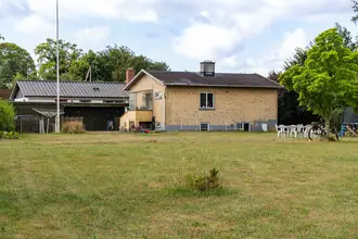 Villa på Dyssevej 7+9, 4760