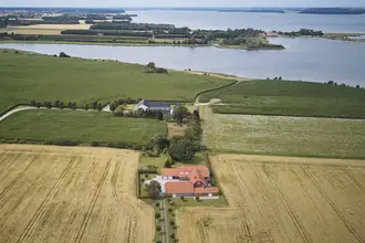 Landejendom på Snaptunvej 33A, Snaptun, 7130 Juelsminde