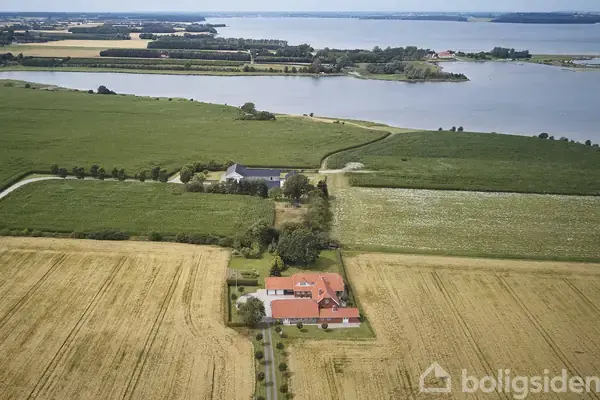Landejendom på Snaptunvej 33A, 7130 Juelsminde