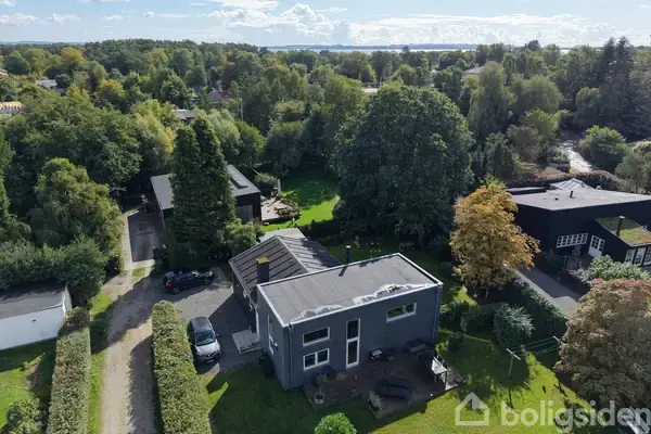 Villa på Skovfyrvej 4, 8250 Egå
