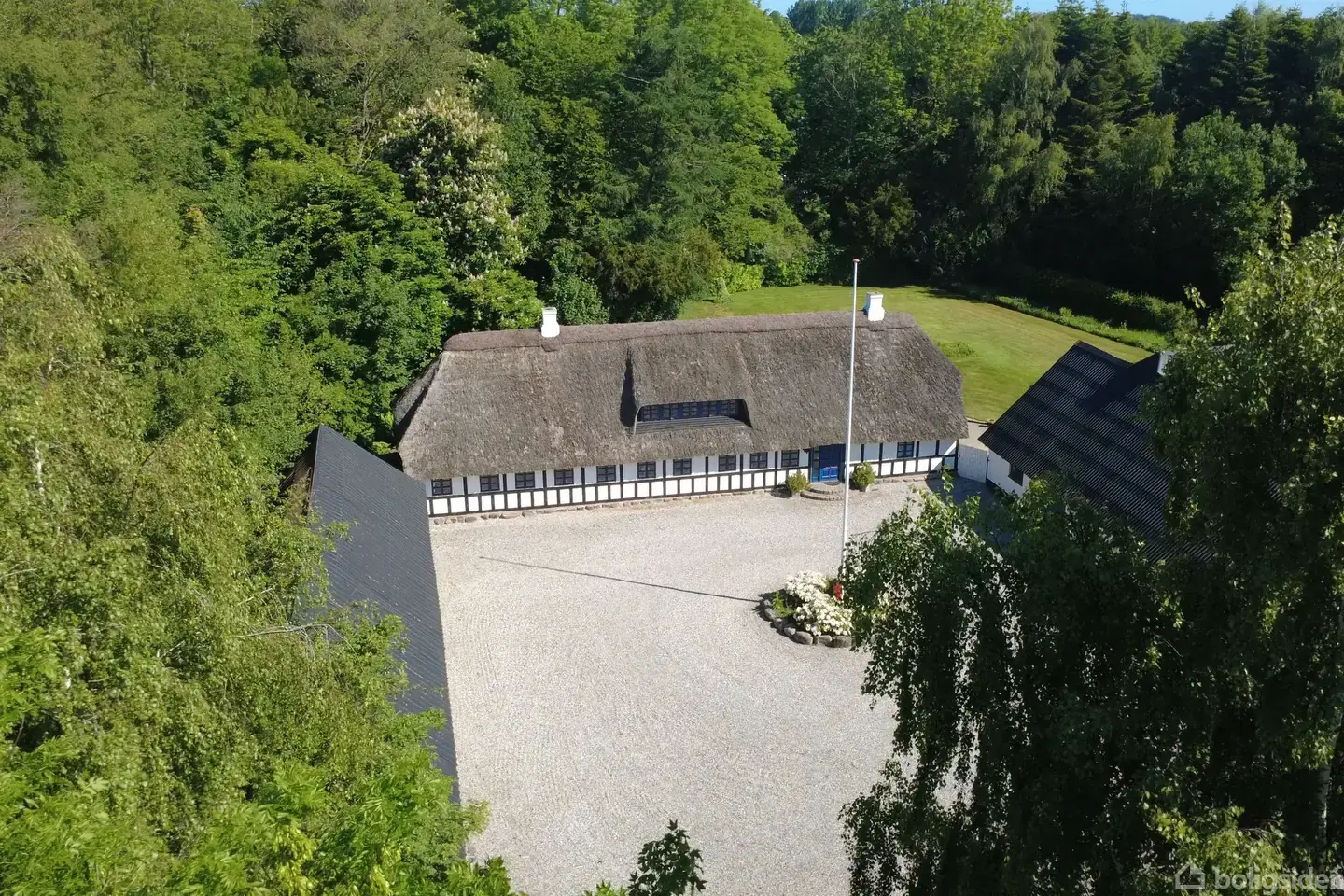 Landejendom på Flemmingvej 22, 8762 Flemming