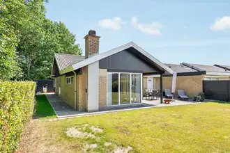 Rækkehus på Guldsmedevænget 101, Hjallese, 5260 Odense S
