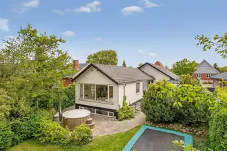 Villa på L V Jensens Alle 16, 6705 Esbjerg Ø