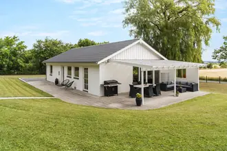 Villa på Tjørnehoved By 13, Tjørnehoved, 4720 Præstø