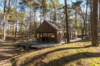 Fritidshus på Skovfyrvej 10, Poulsker, 3730 Nexø