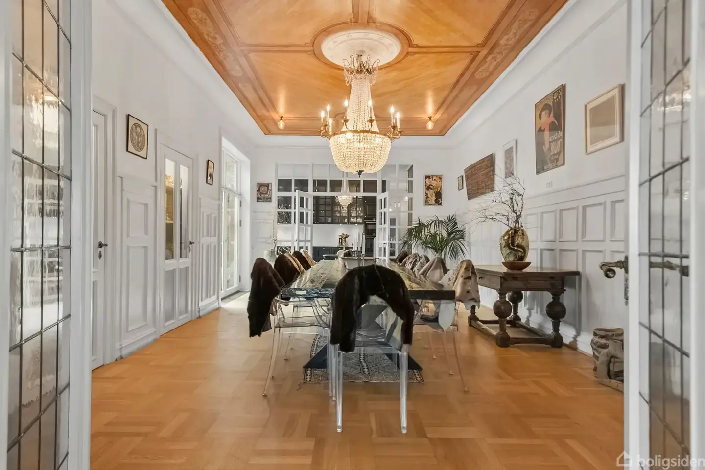 Enestående herskabslejlighed med udsigt, historie og kompromisløs kvalitet - Visning 2
