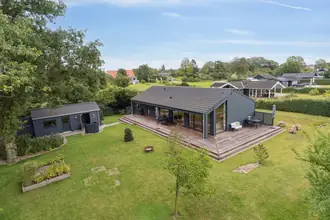 Fritidshus på Nøddevej 5, 4760 Vordingborg