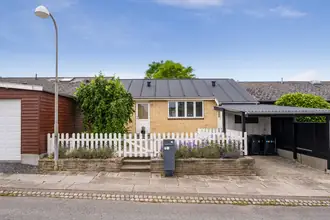 Rækkehus på Fuglebakken 48, Snestrup, 5210 Odense NV