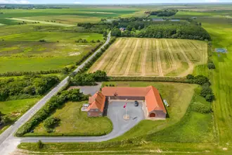 Landejendom på Bjerrumvej 2, 6760 Ribe