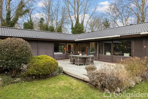 Villa på Schimmelmanns Have 9, 2930 Klampenborg