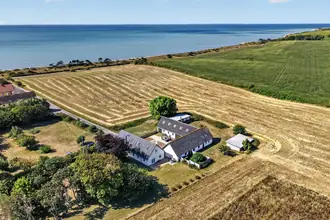 Landejendom på Østervangsvej 1, Østervang, 4583 Sjællands Odde