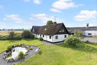 Landejendom på Vangevej 1, Bjerrede, 4682 Tureby